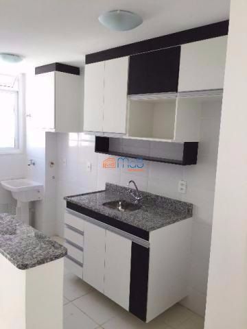 Apartamento à venda com 2 quartos, 60m² - Foto 3