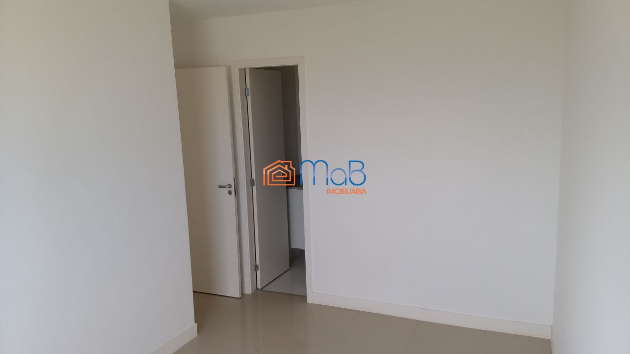 Apartamento à venda com 3 quartos, 71m² - Foto 2