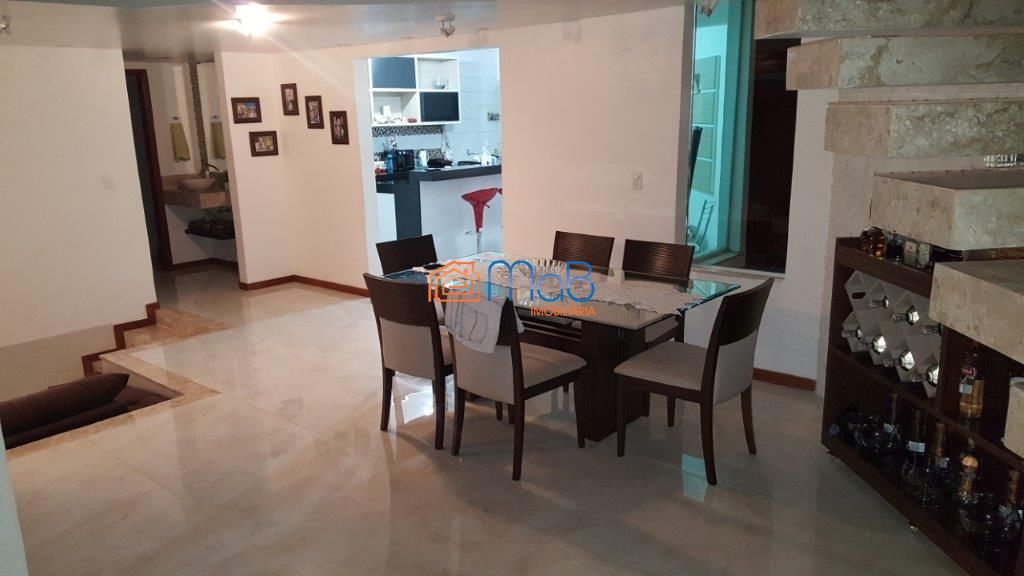 Casa, 3 quartos, 280 m² - Foto 1