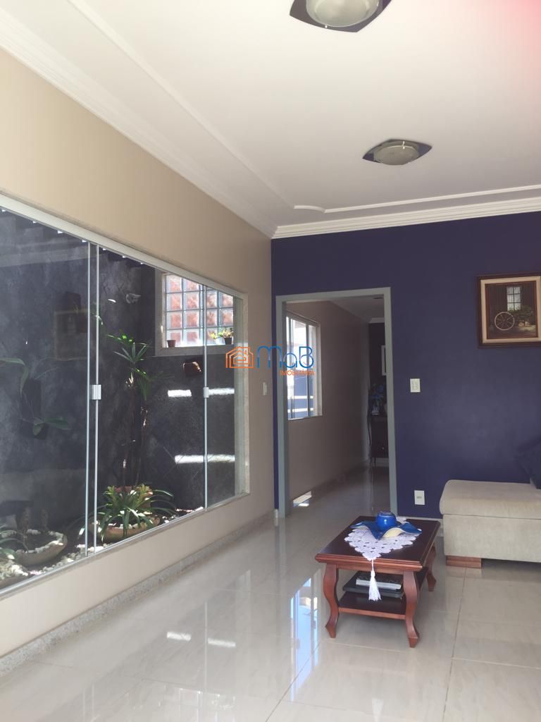 Casa de Condomínio à venda com 3 quartos, 252m² - Foto 4