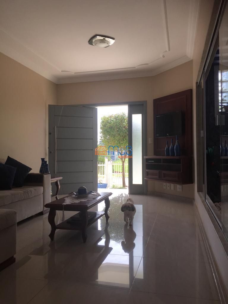 Casa de Condomínio à venda com 3 quartos, 252m² - Foto 3