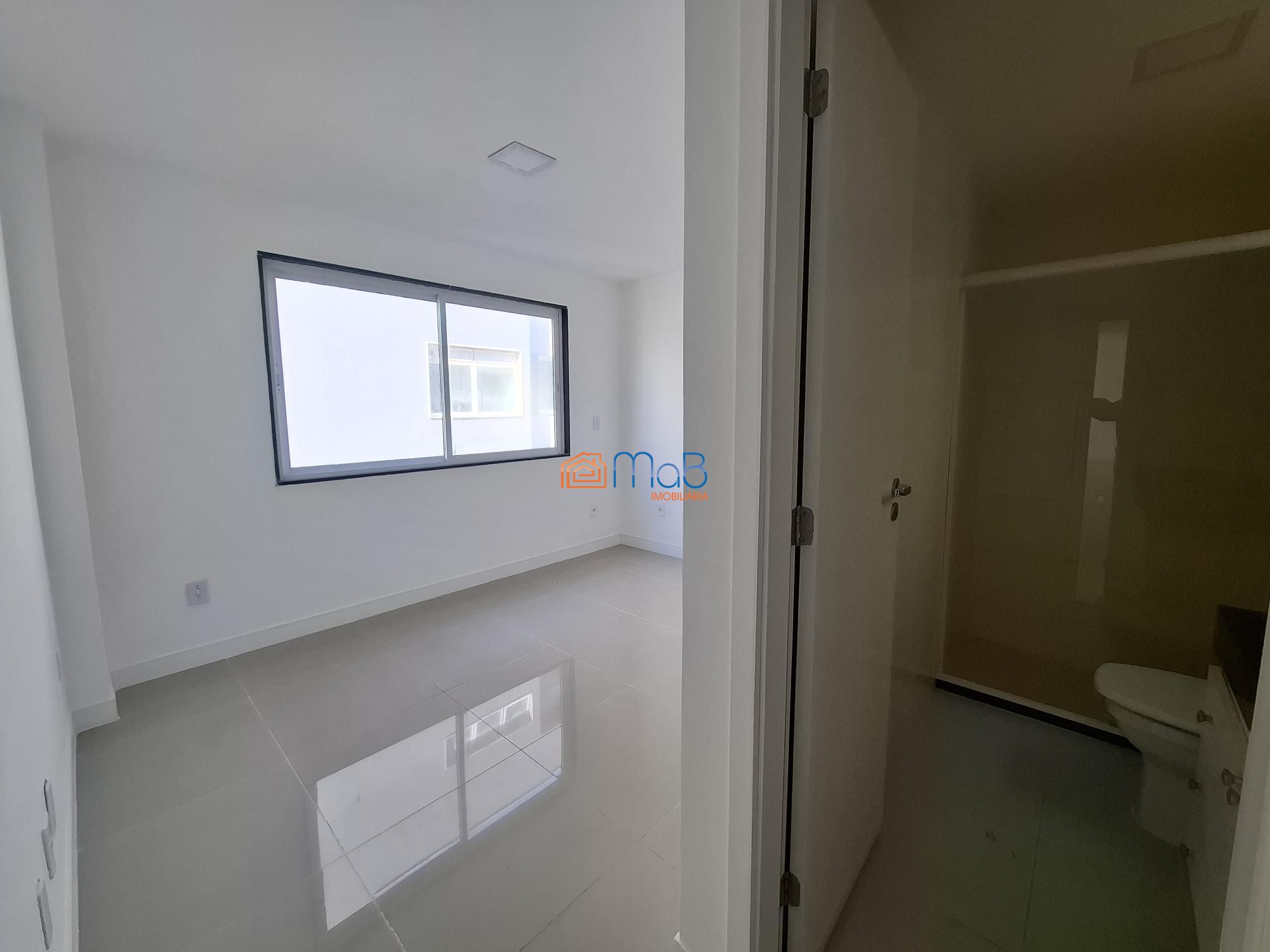 Excelente apartamento nos cavaleiros