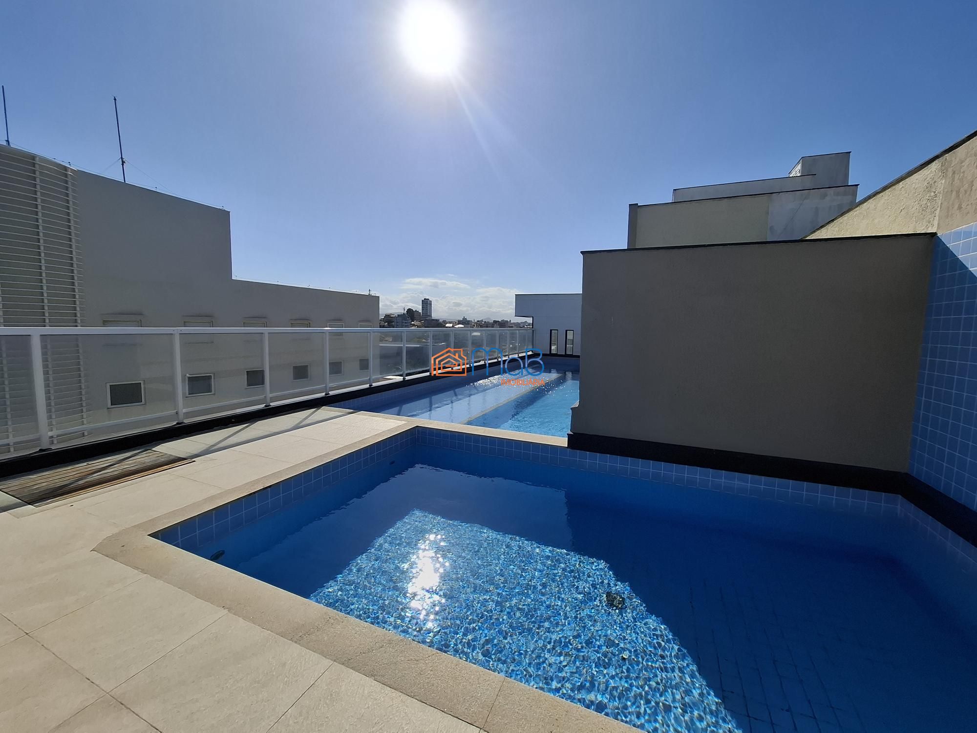 Excelente apartamento nos cavaleiros