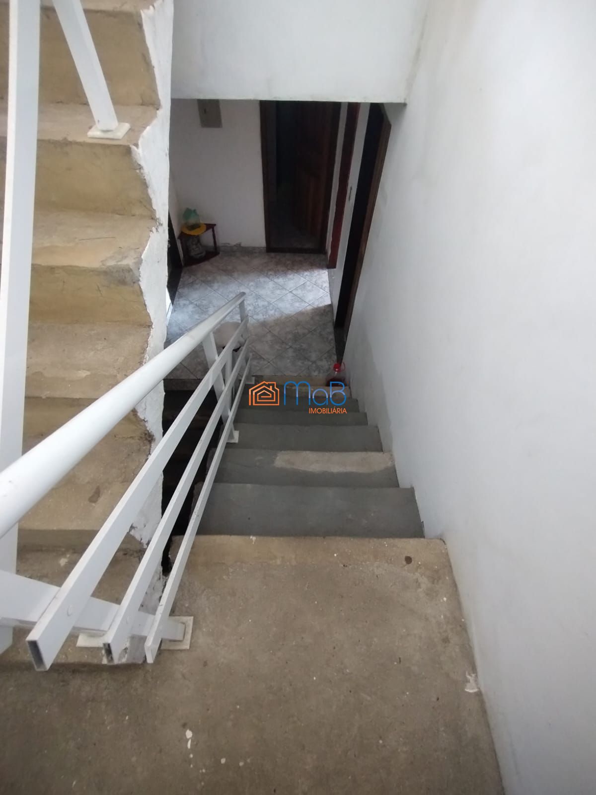 Incrível casa de 3 andares à venda!