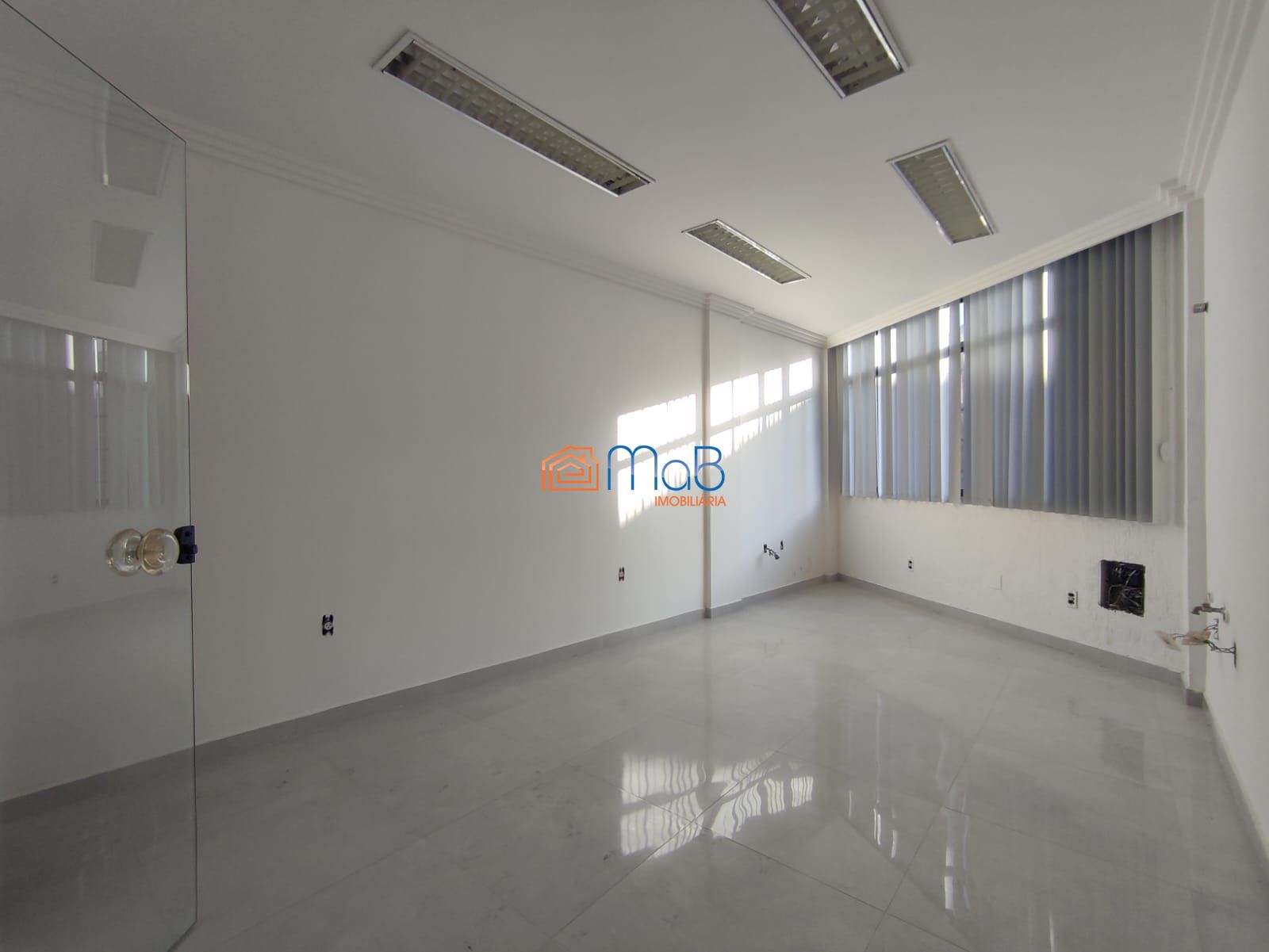 Conjunto Comercial-Sala para alugar com 2 quartos, 38m² - Foto 3