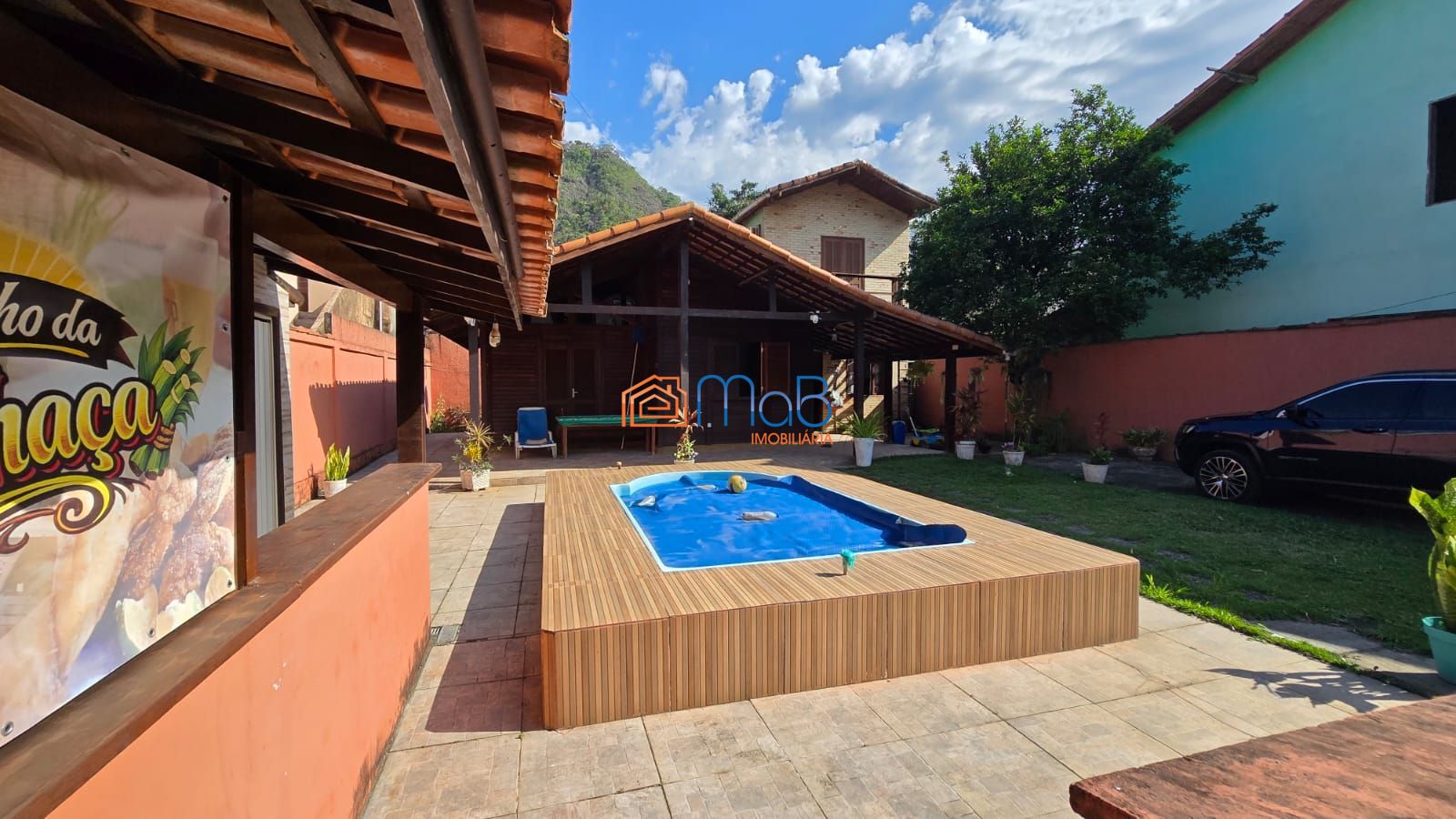 Casa à venda em trapóleo – amplo espaço e excelente estrutura!