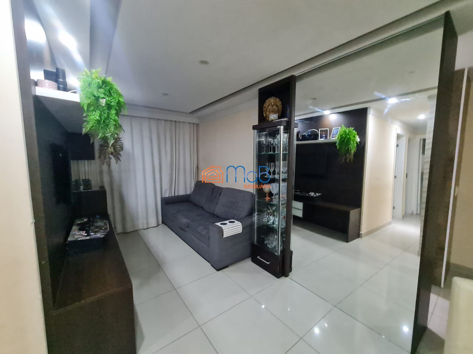 Apartamento 03 quartos com suíte e garagem.