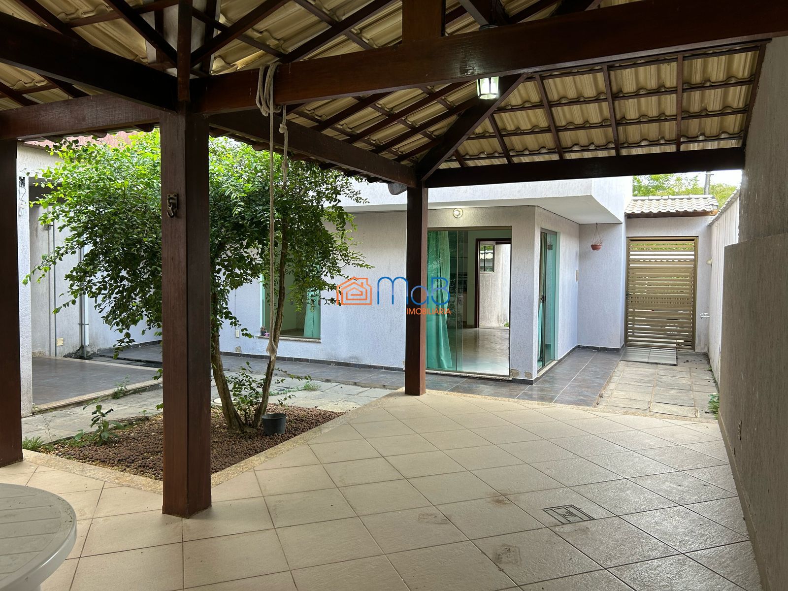 Casa Duplex com 3 quartos no Condomínio Village do Horto