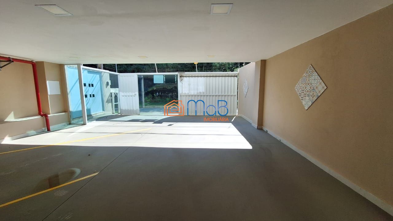 Apartamento à venda com 2 quartos, 61m² - Foto 1