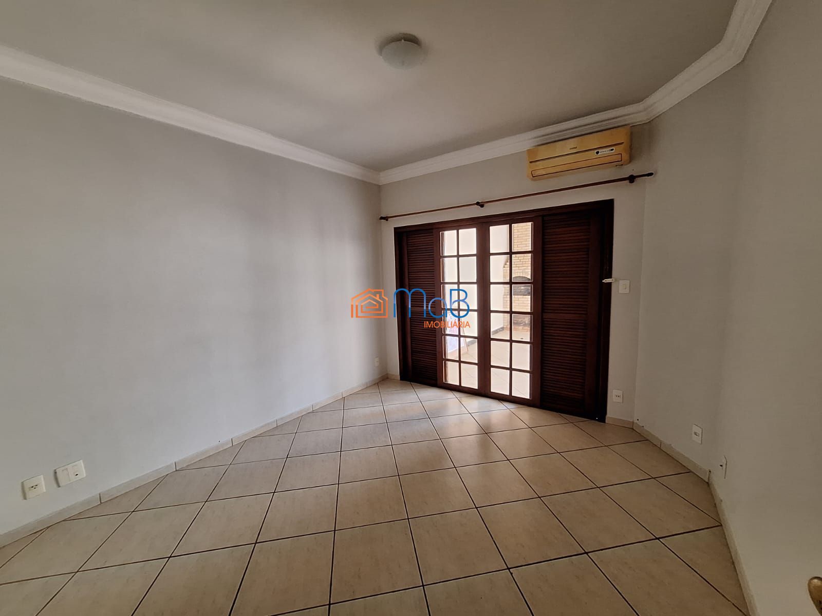 Casa ampla para locação com 5 quartos e área gourmet no são 