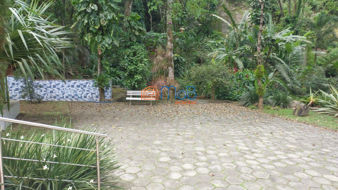 Propriedade luxo rara - paraíso particular entre o verde e o