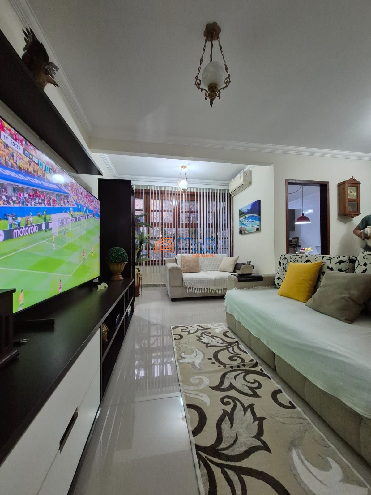 Casa de 310m² com Área Gourmet Completa e 4 Quartos