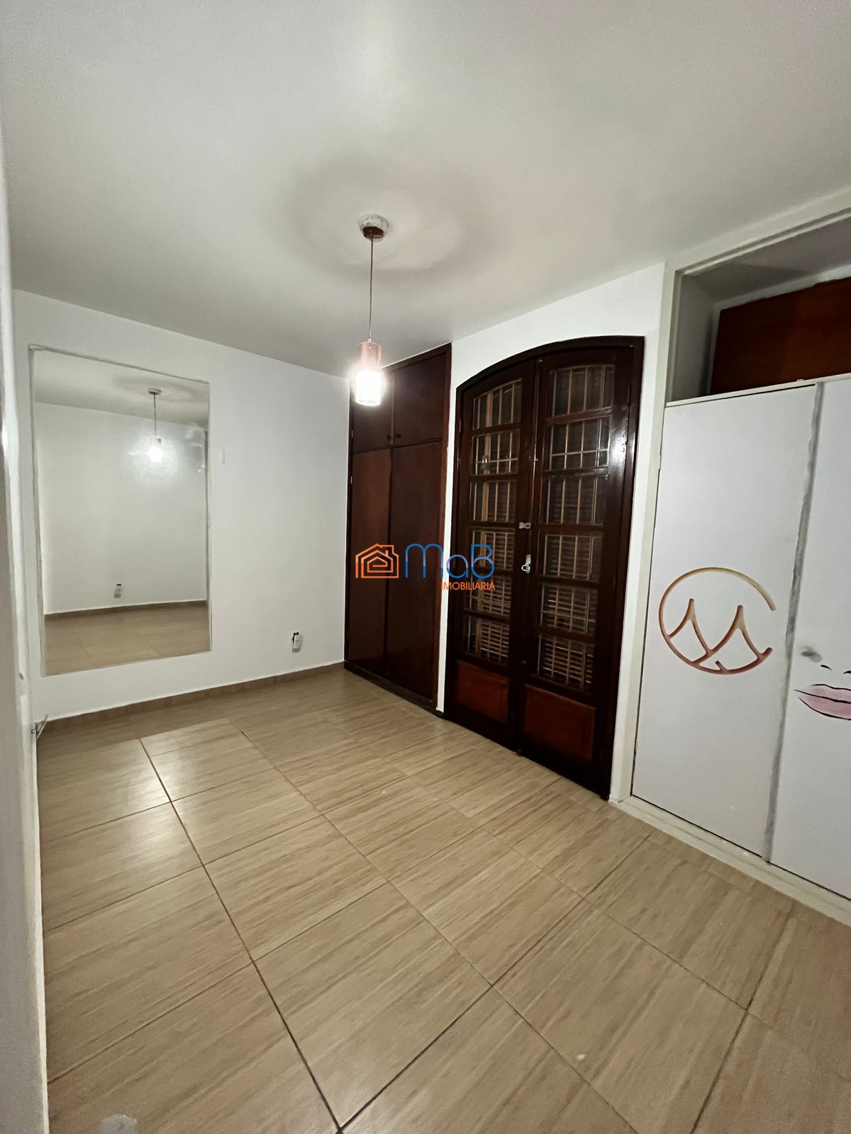 Casa à venda com 4 quartos, 200m² - Foto 48