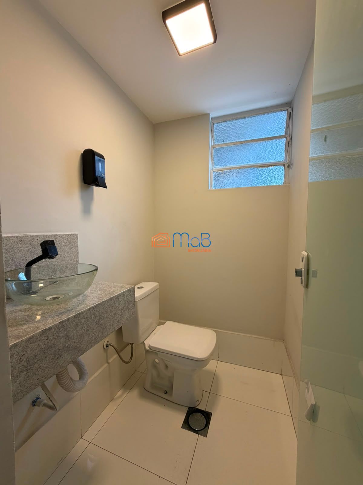Excelente loja comercial de 50 m², com ótima localização, no Centro