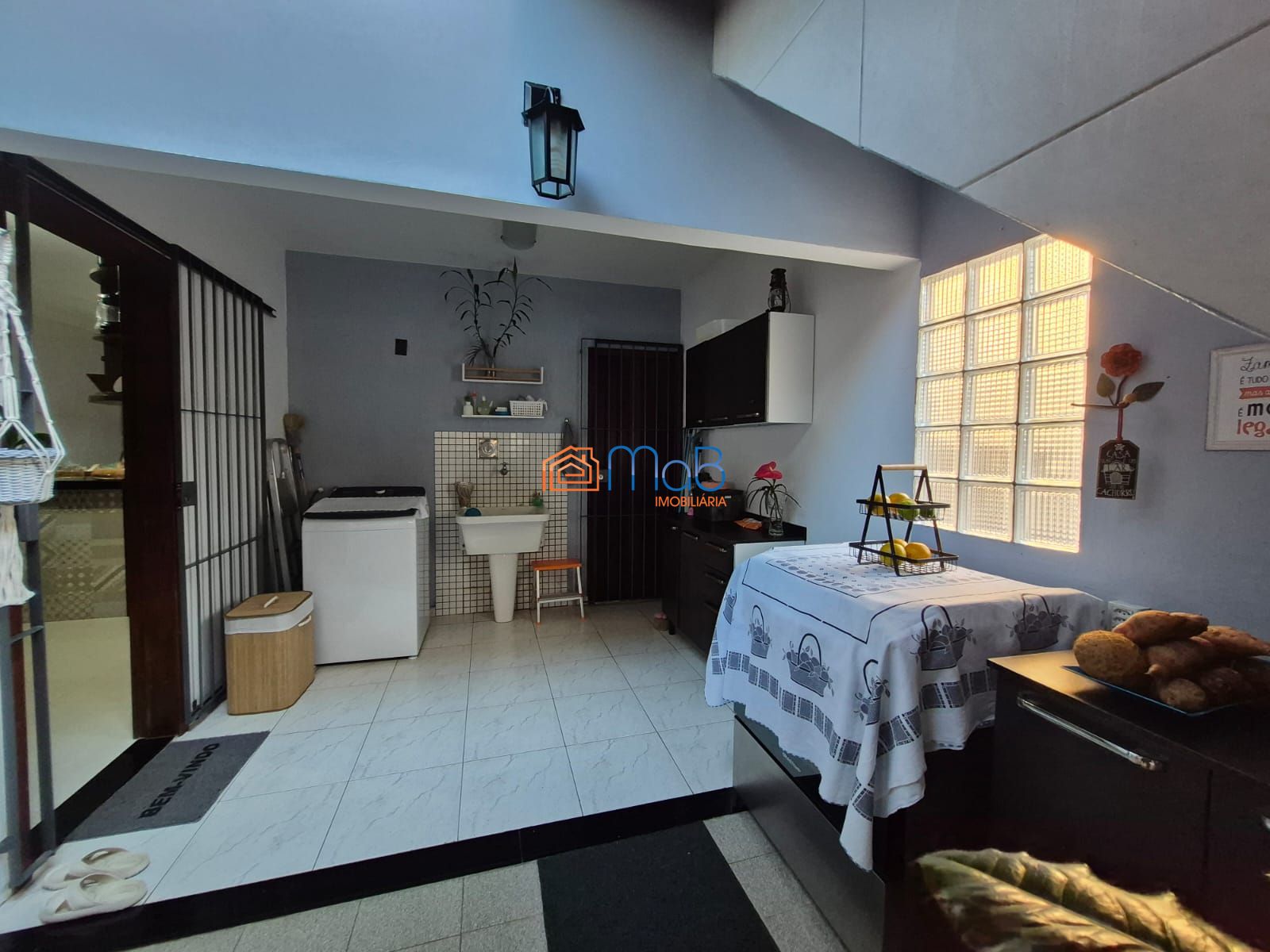 Casa de 310m² com área gourmet completa e 4 quartos - foto 7