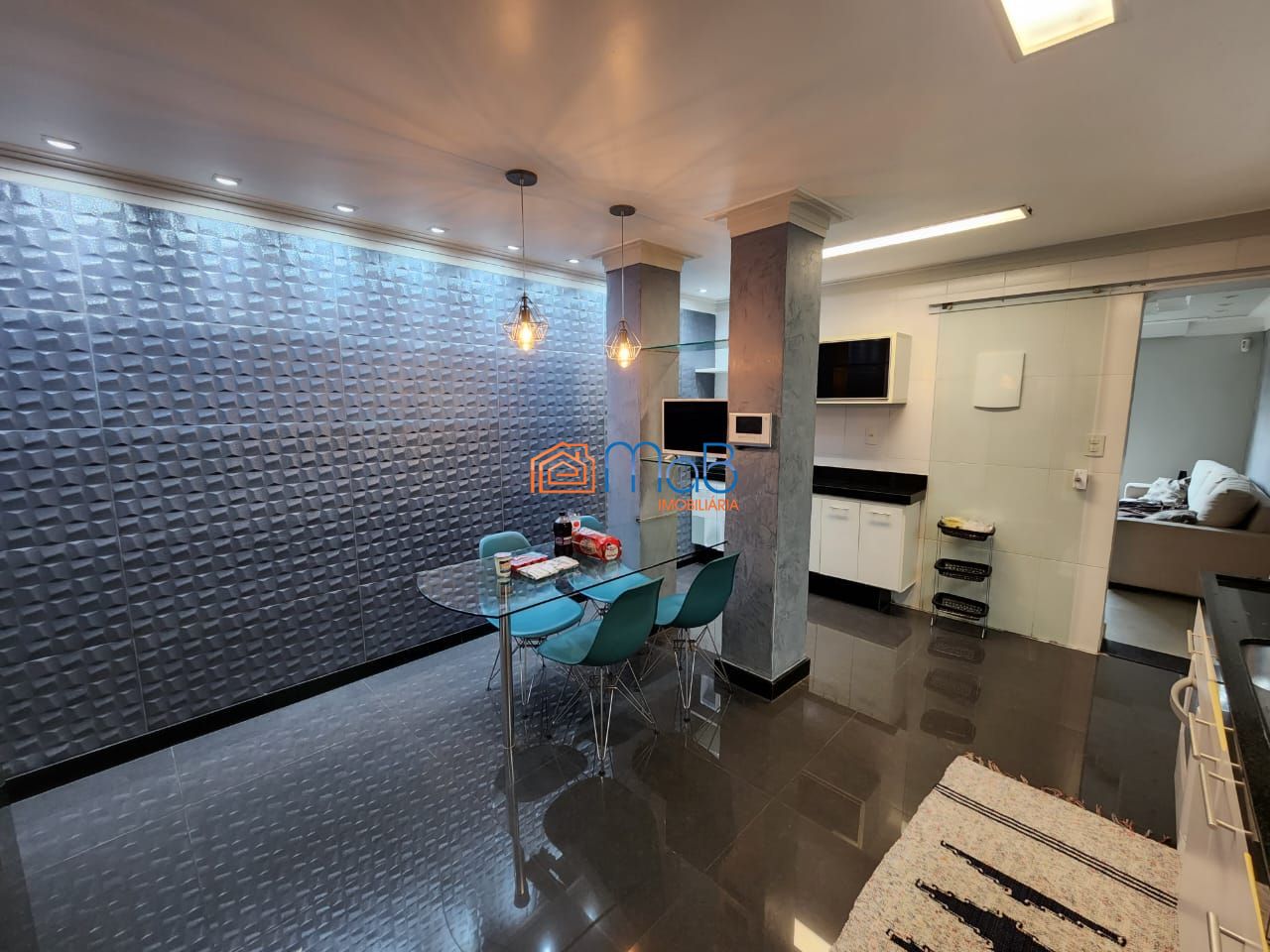 Linda Casa com 03 quartos a venda no Jardim Santo Antônio