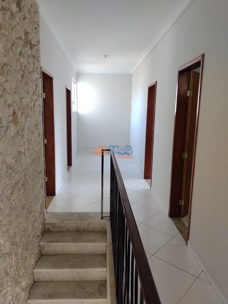 Casa à venda com 6 quartos, 150m² - Foto 9