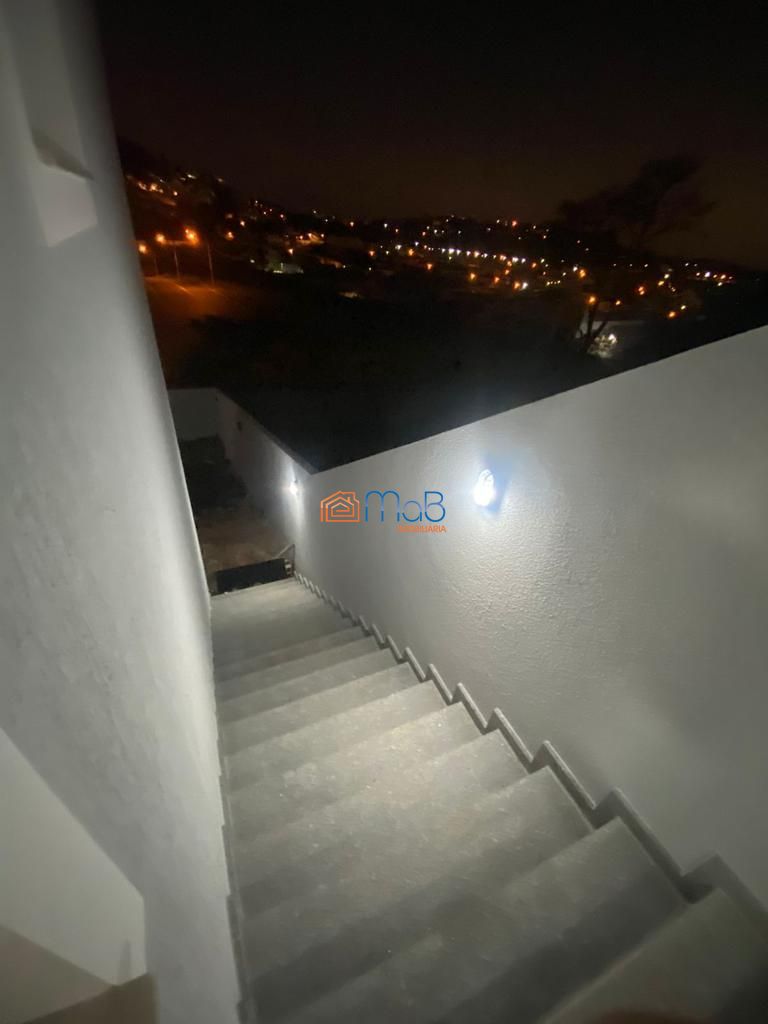 Casa à venda com 4 quartos, 205m² - Foto 8