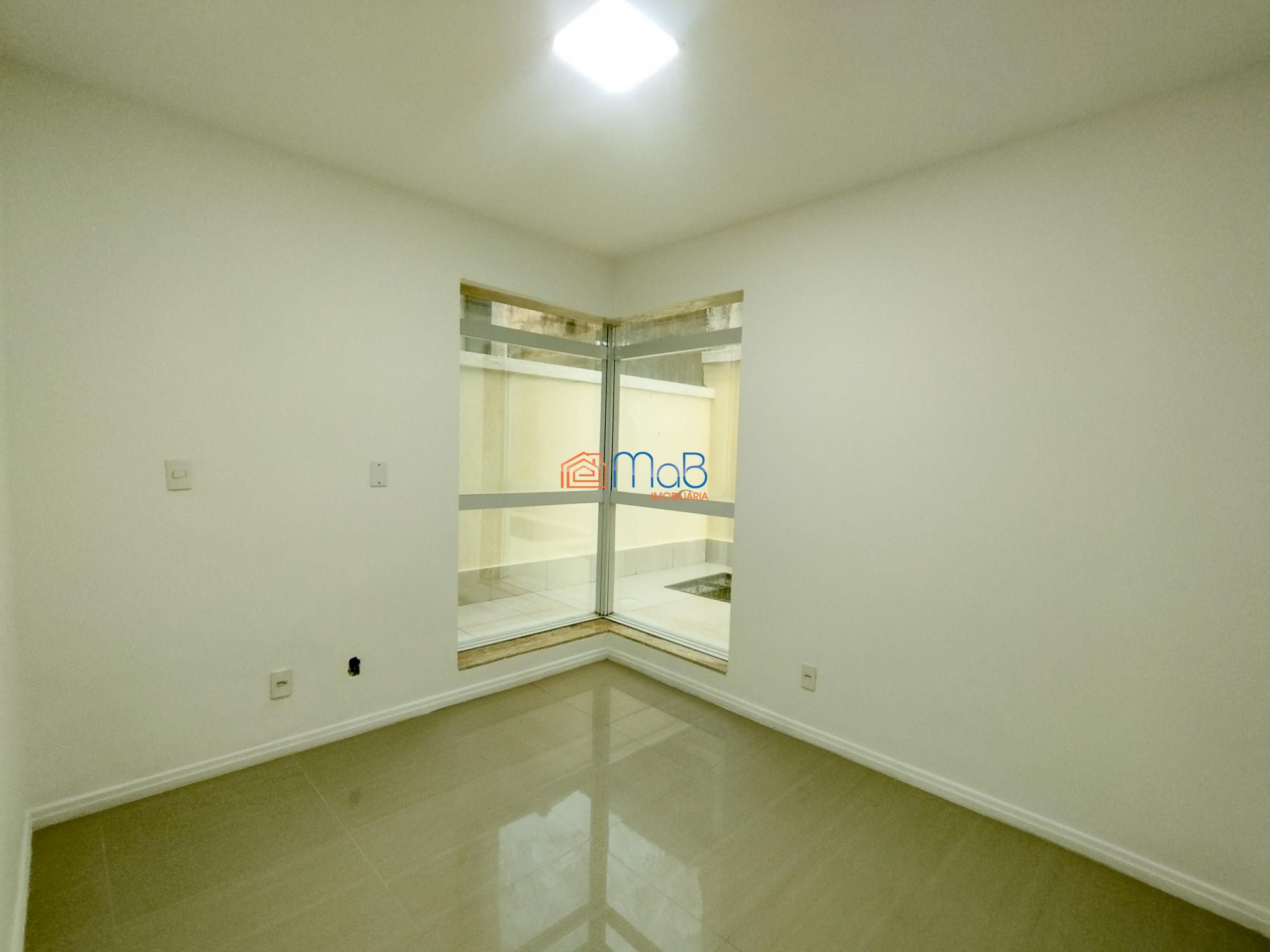 Apartamento à venda com 2 quartos, 78m² - Foto 6