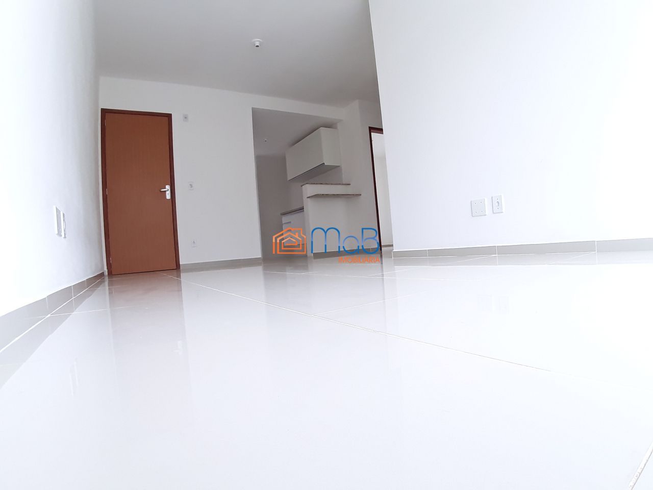 Apartamento à venda com 2 quartos, 65m² - Foto 3