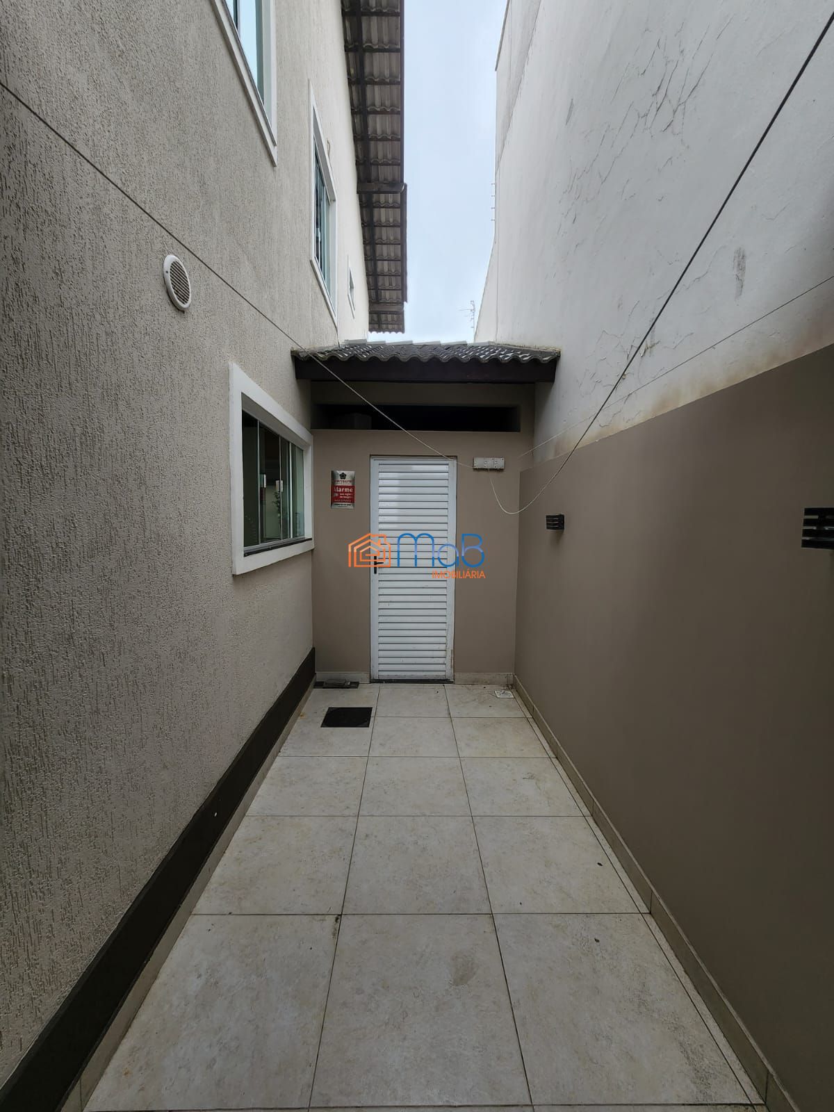 Linda Casa com 03 quartos a venda no Jardim Santo Antônio