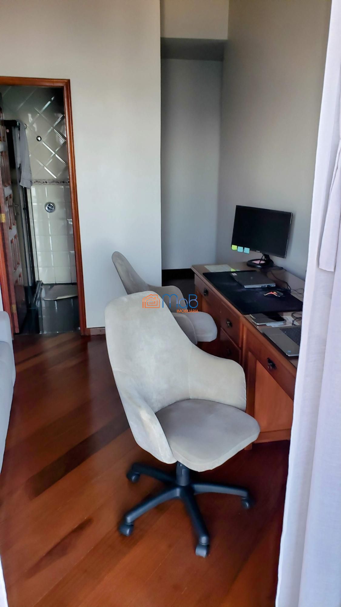 Apartamento à venda com 3 quartos, 240m² - Foto 6