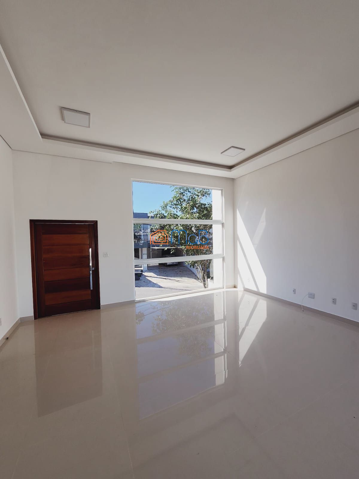 Casa para alugar com 4 quartos, 200m² - Foto 4