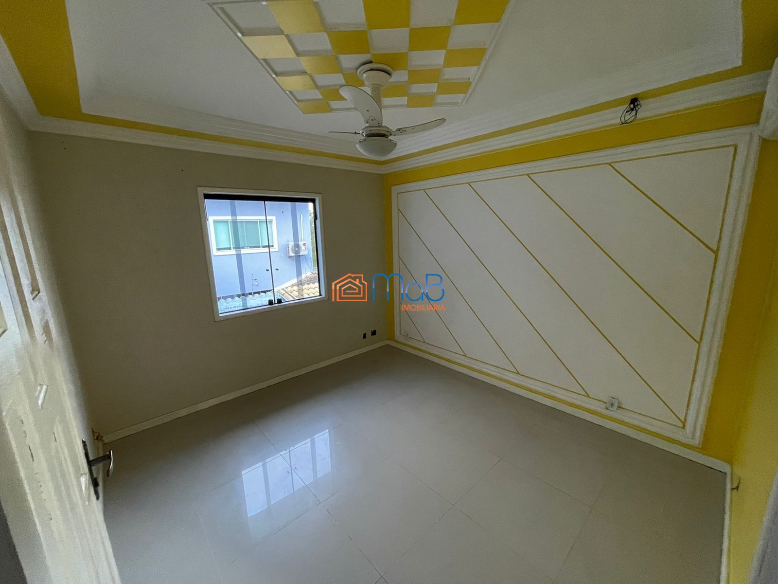 Casa à venda com 4 quartos, 200m² - Foto 19