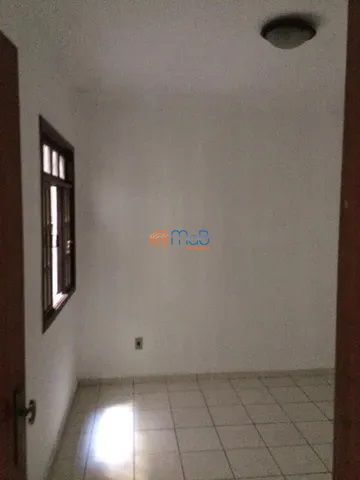 Apartamento à venda com 2 quartos, 68m² - Foto 5