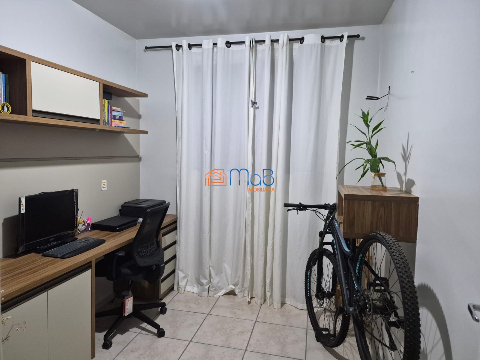 Apartamento de 02 quartos a venda no Barreto!