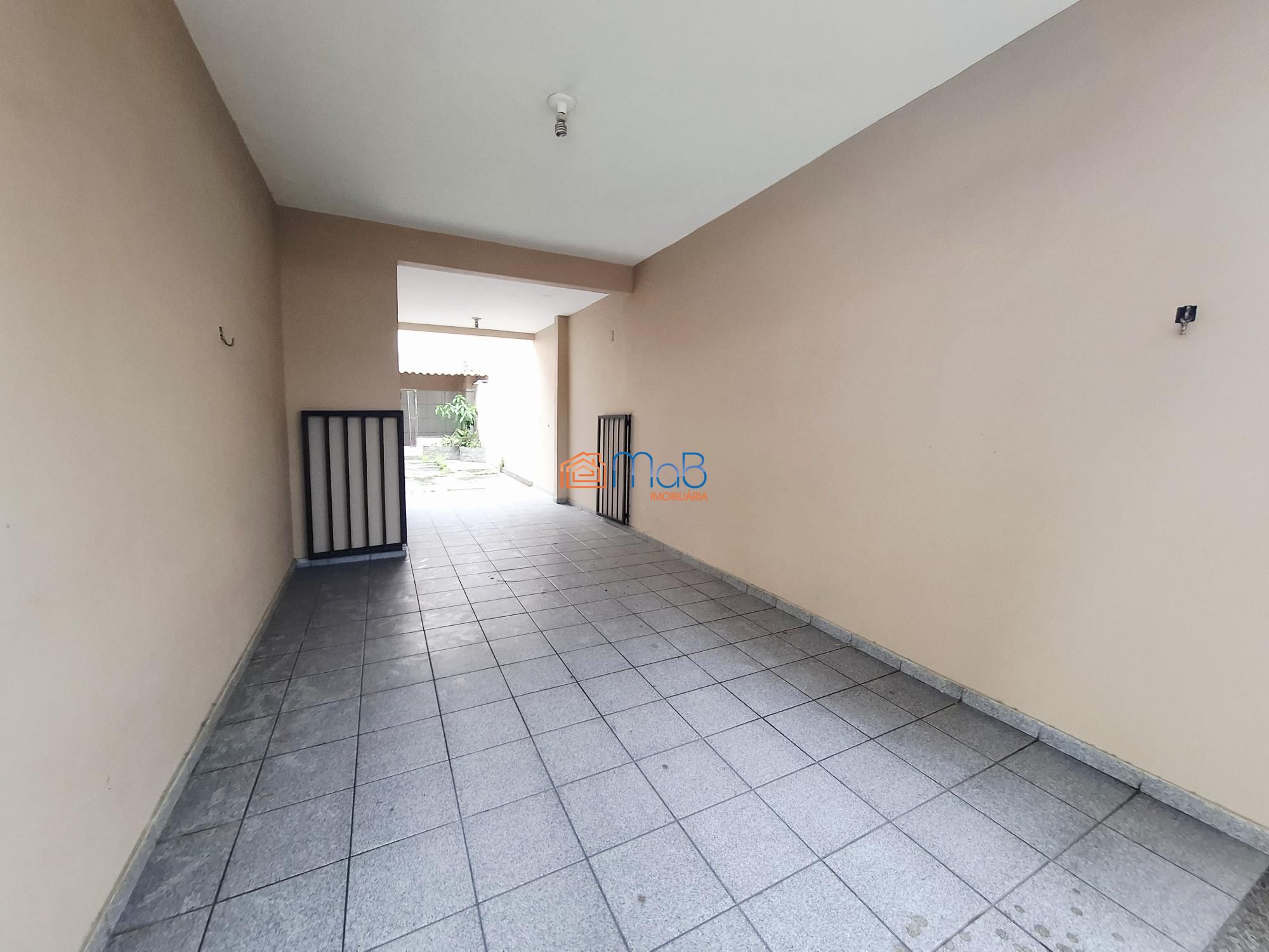 Casa, 4 quartos, 124 m² - Foto 2