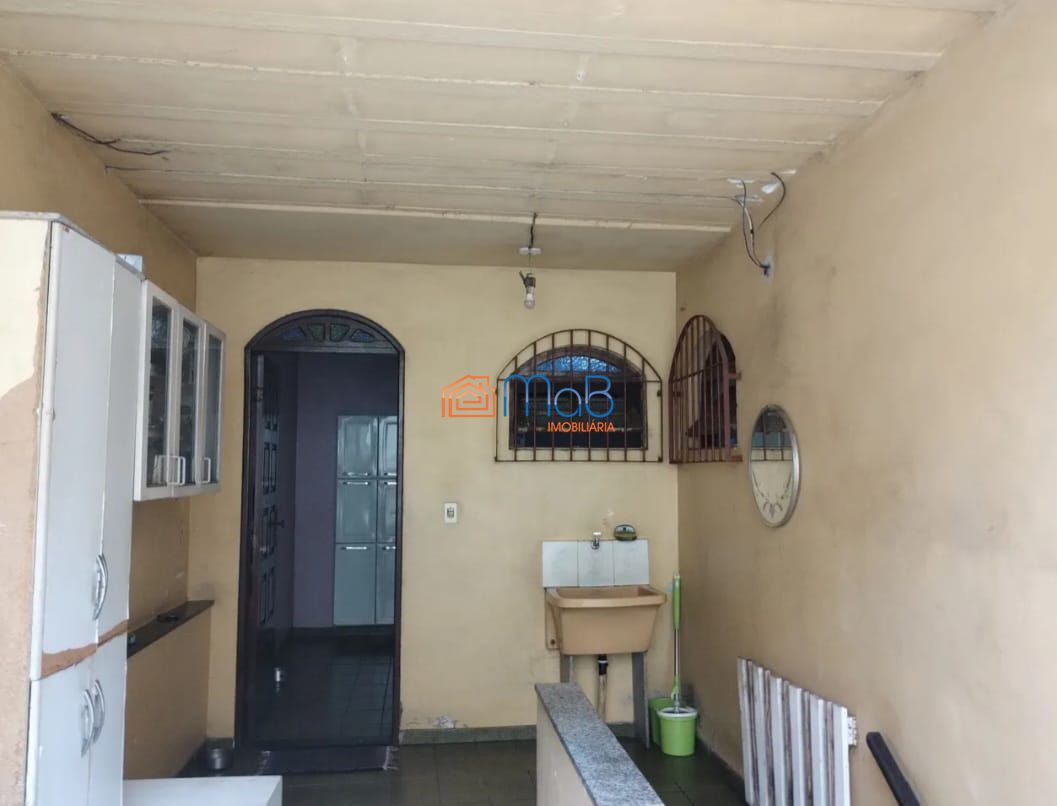 Excelente casa em área para investimento