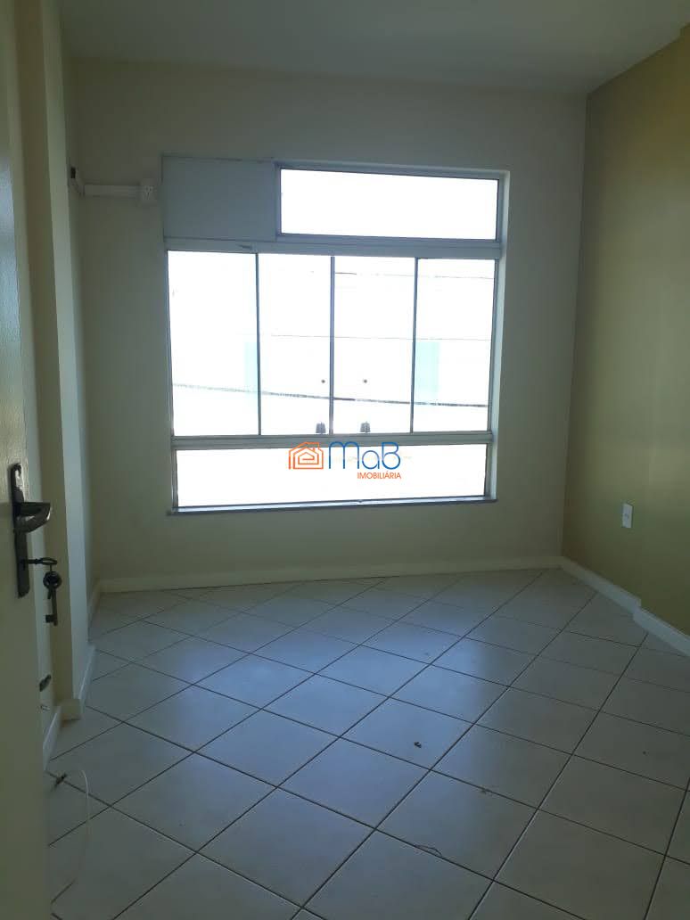 Apartamento com 120m², vista para o mar e 4 quartos sendo 01