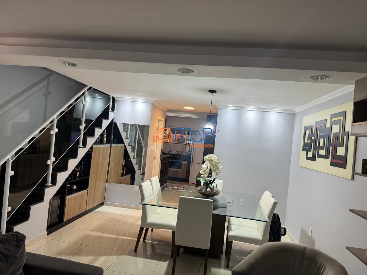 Casa à venda com 3 quartos, 114m² - Foto 2