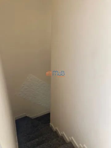 Casa à venda com 3 quartos, 140m² - Foto 2