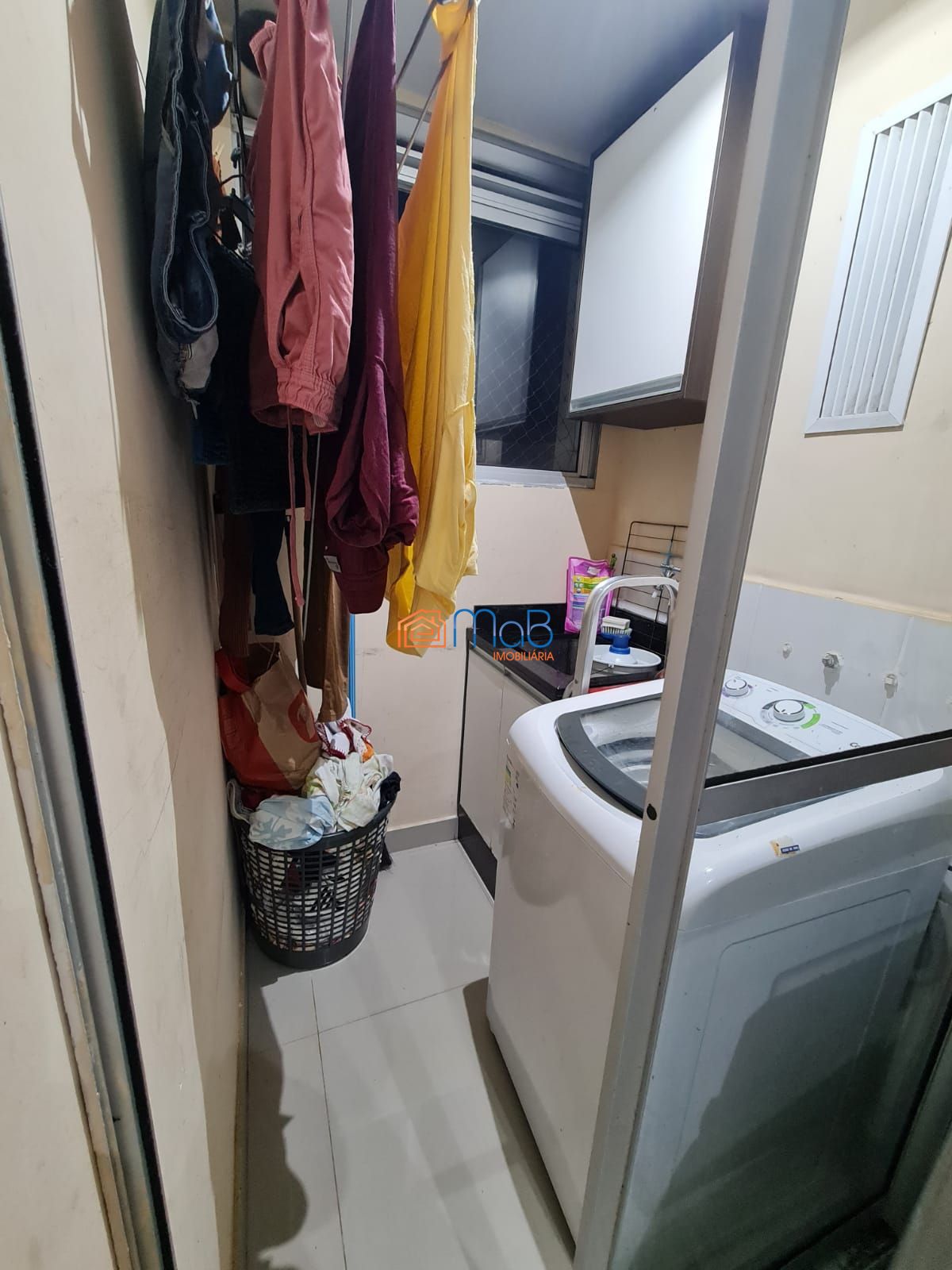 Apartamento 03 quartos com suíte e garagem.