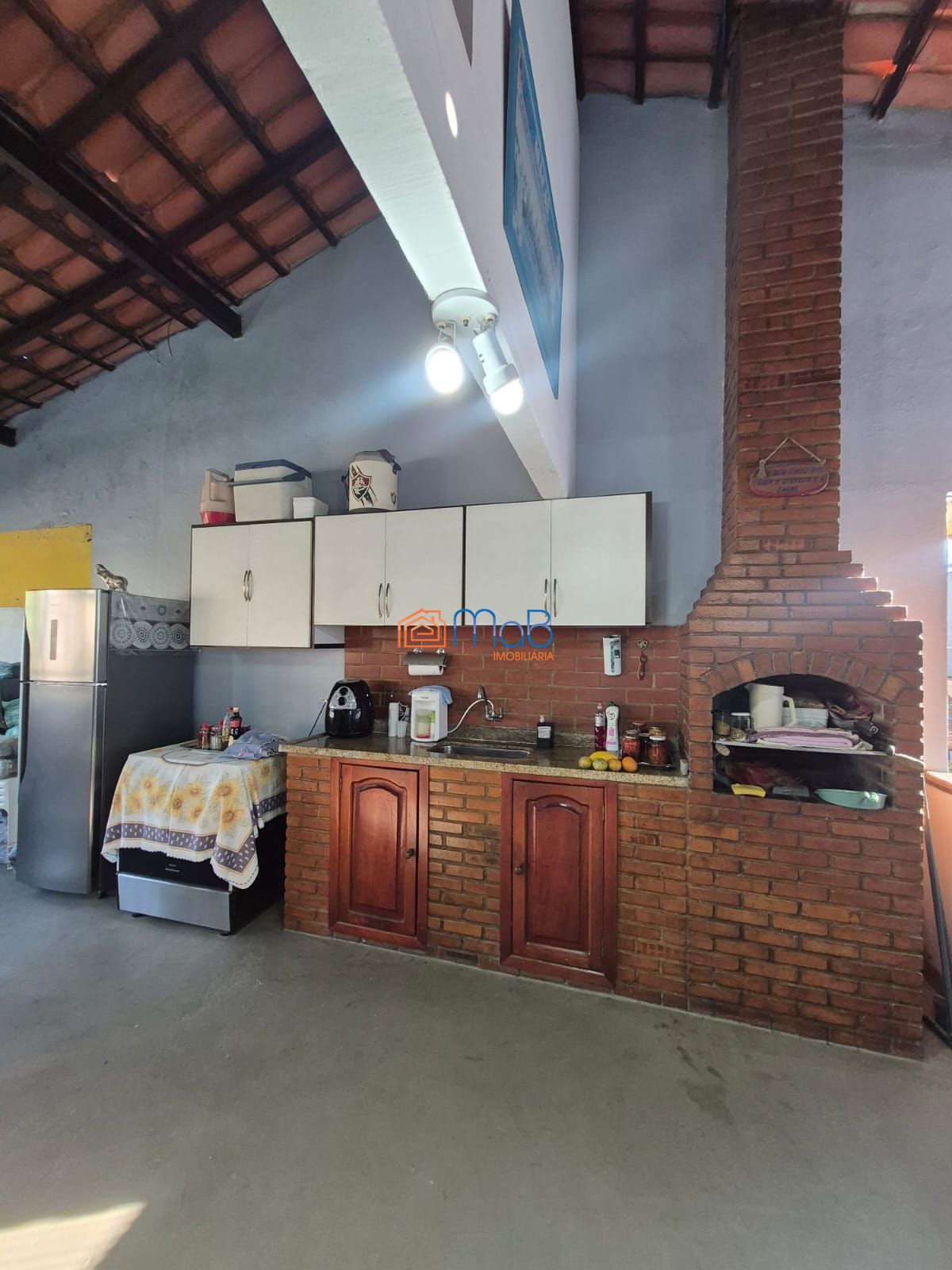 Casa de 310m² com Área Gourmet Completa e 4 Quartos