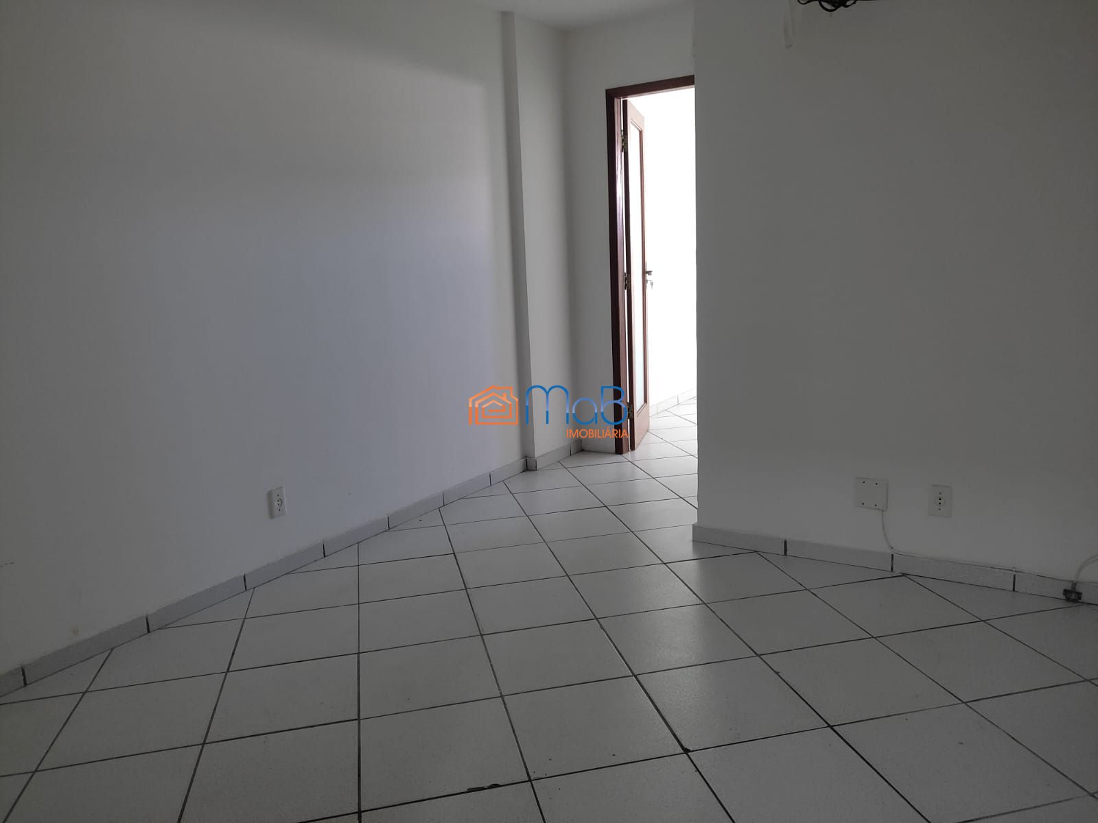 Conjunto Comercial-Sala para alugar com 2 quartos, 32m² - Foto 4