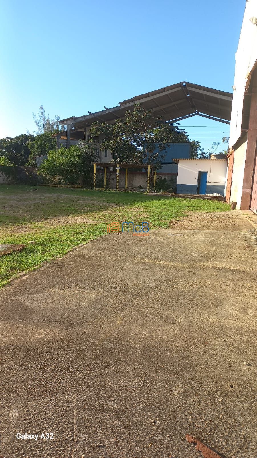 Galpão comercial e pátio para locação no lagomar