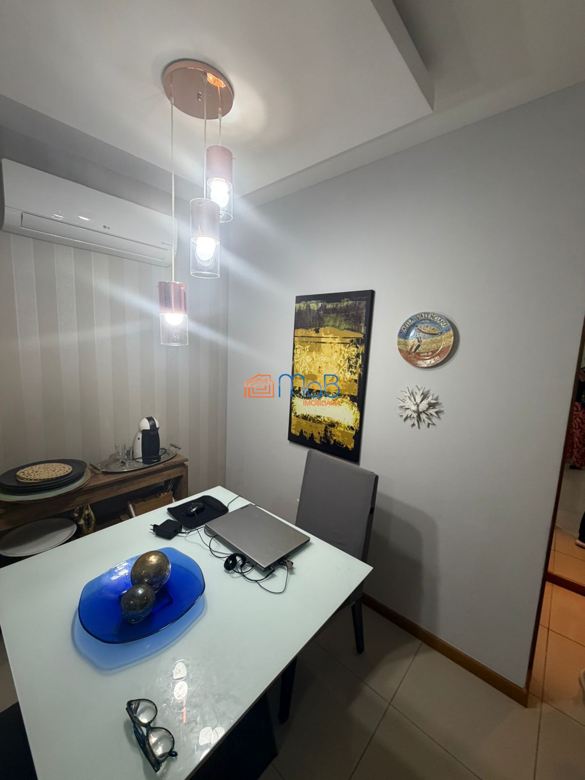 Apartamento Frente Mar 3 Quartos e 2 Suítes Praia dos Cavaleiros.