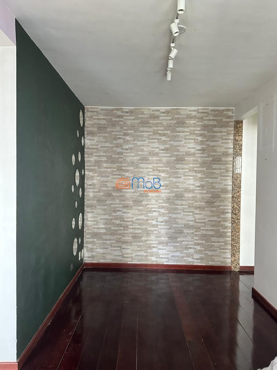 Apartamento à Venda com 2 Quartos e Acabamento Diferenciado