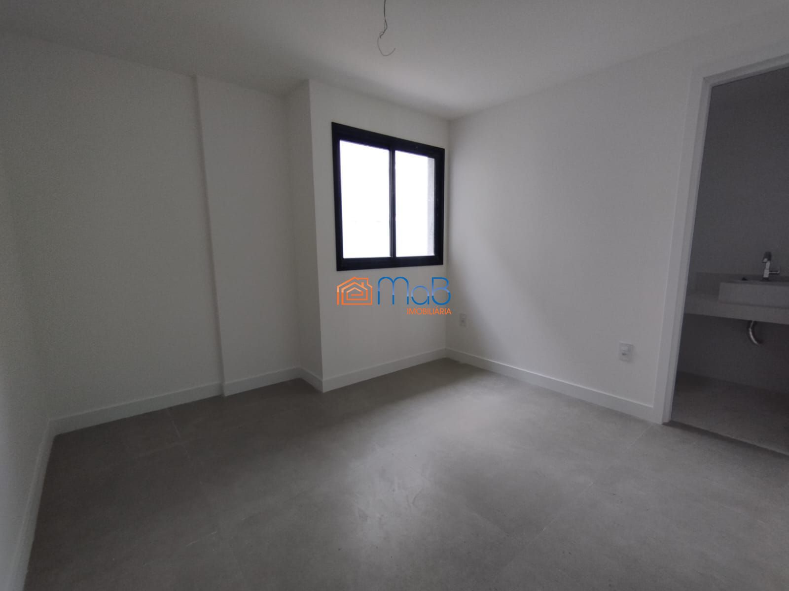 Apartamento à venda com 3 quartos, 140m² - Foto 8