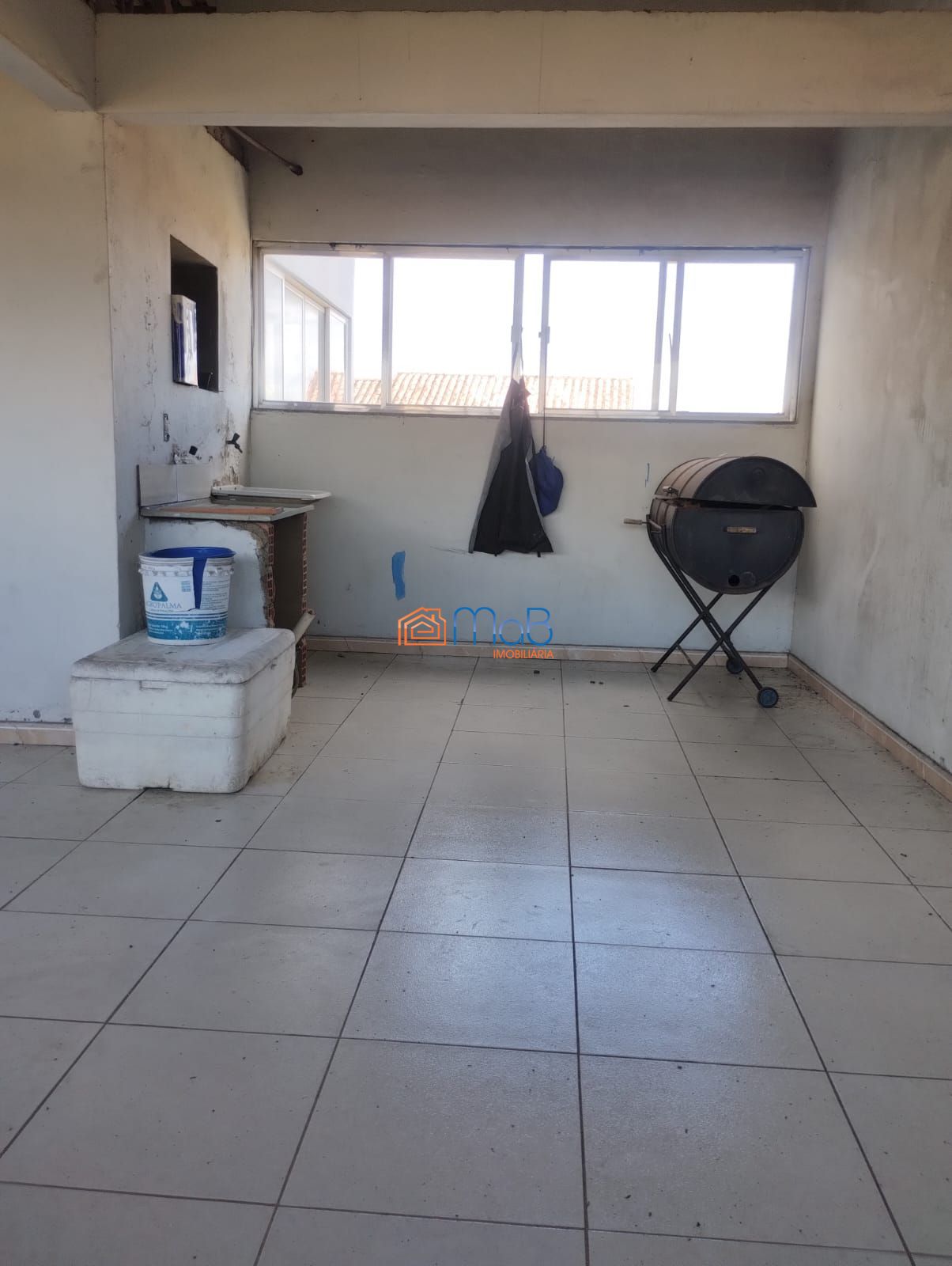 Incrível casa de 3 andares à venda!