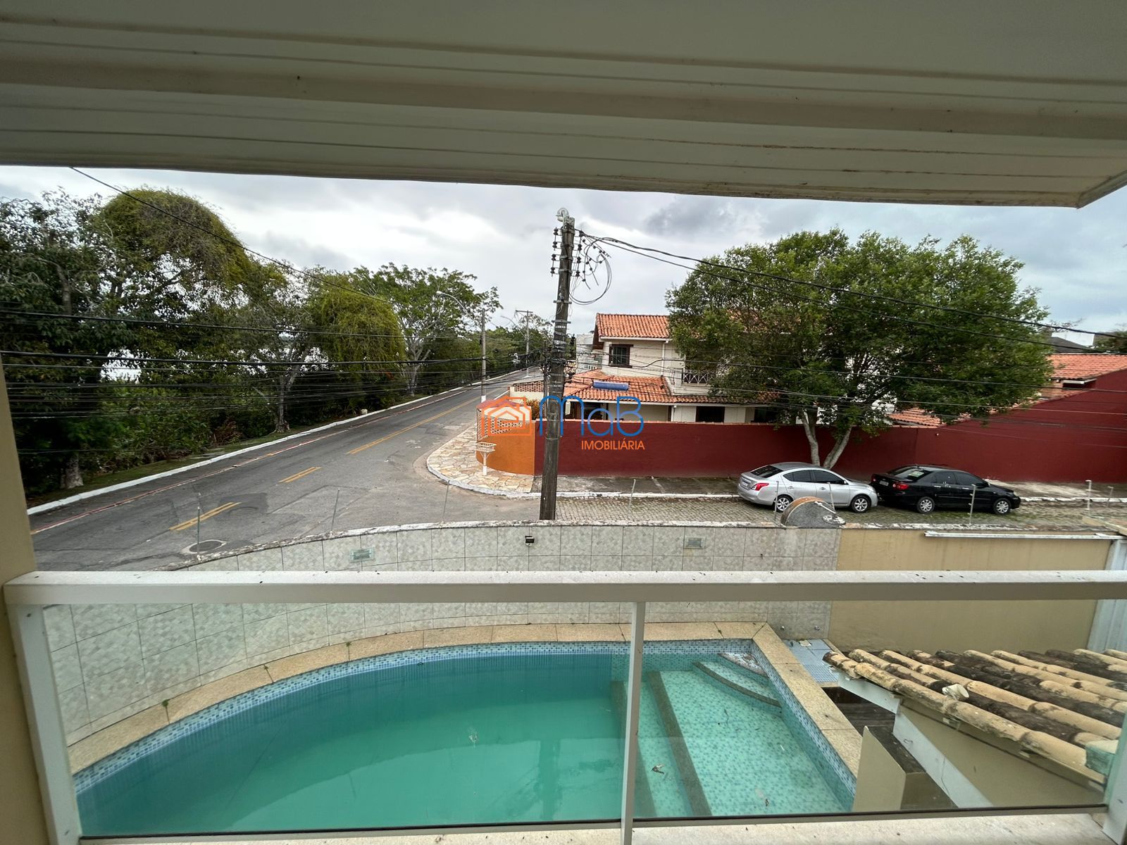 Casa espaçosa de 3 quartos com terraço, vista pra Lagoa e Área de Lazer Completa