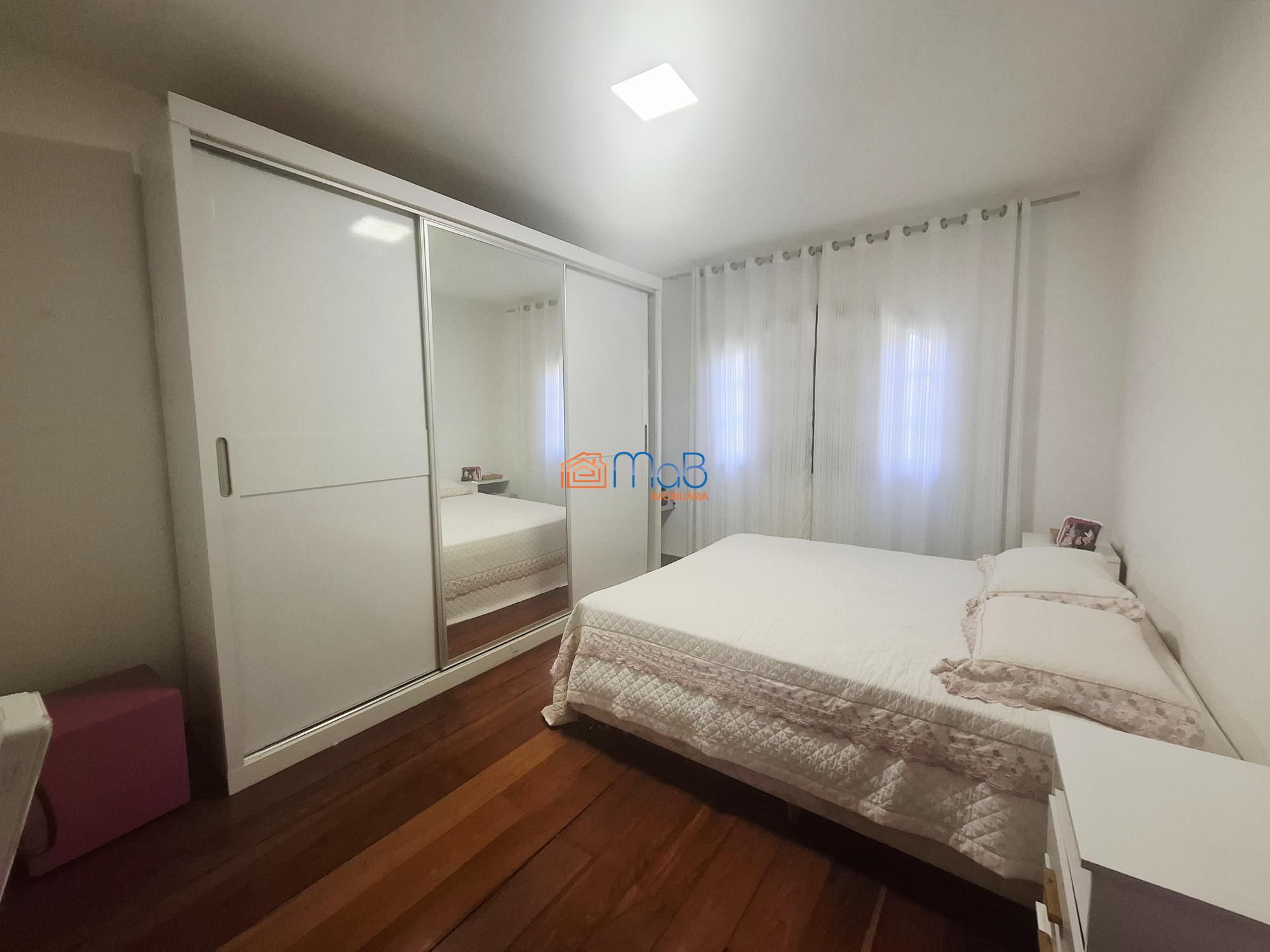 Casa, 6 quartos, 250 m² - Foto 21