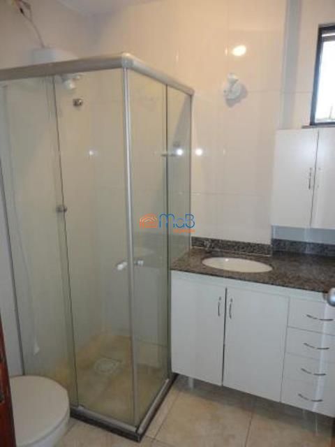 Apartamento à venda com 2 quartos, 70m² - Foto 11