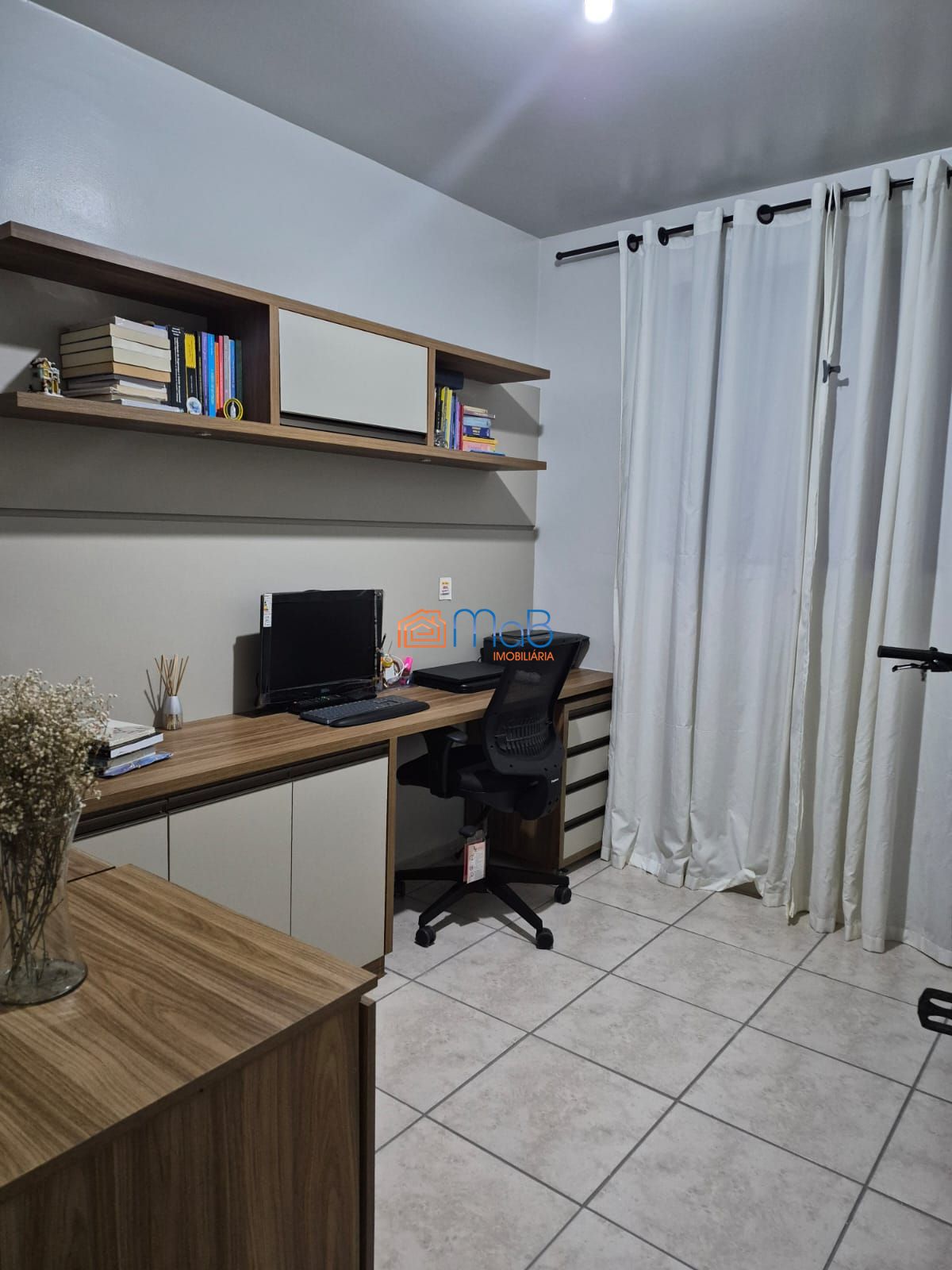 Apartamento de 02 quartos a venda no Barreto!