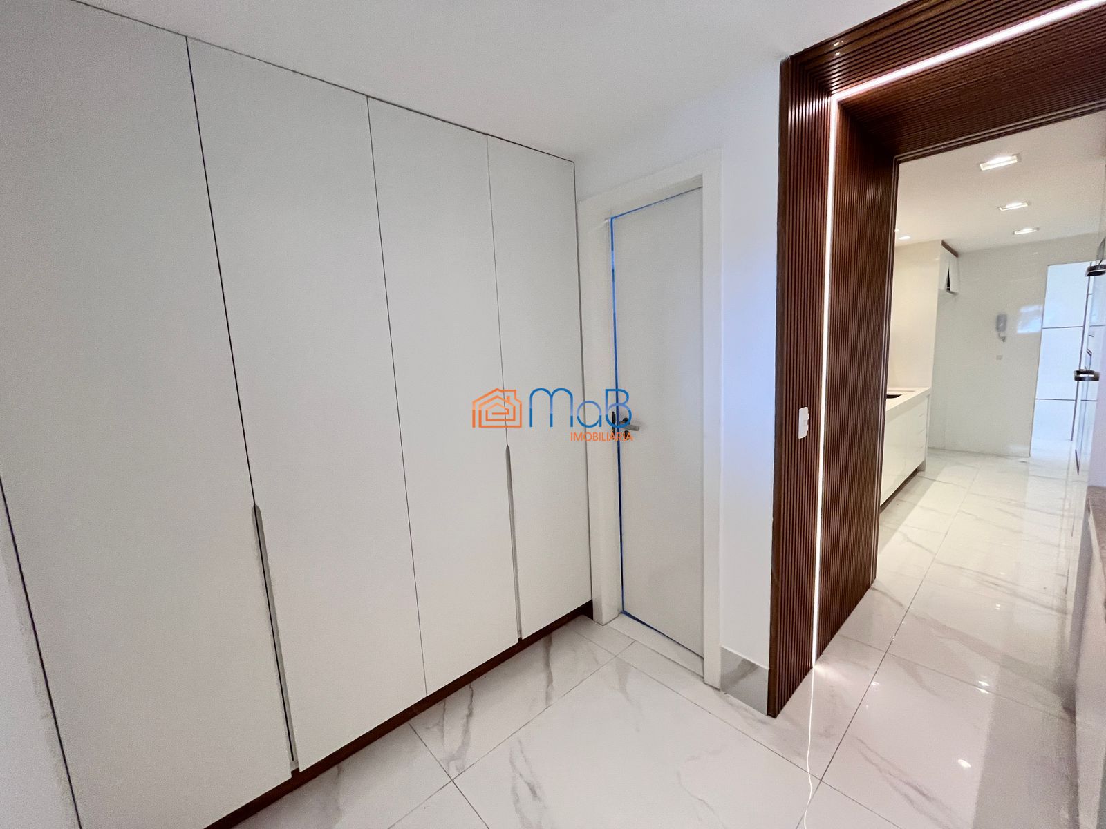 Cobertura à venda com 4 quartos, 268m² - Foto 6