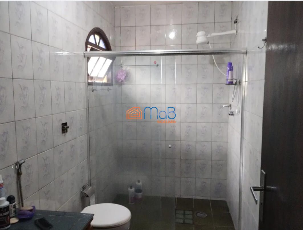 Excelente casa em área para investimento