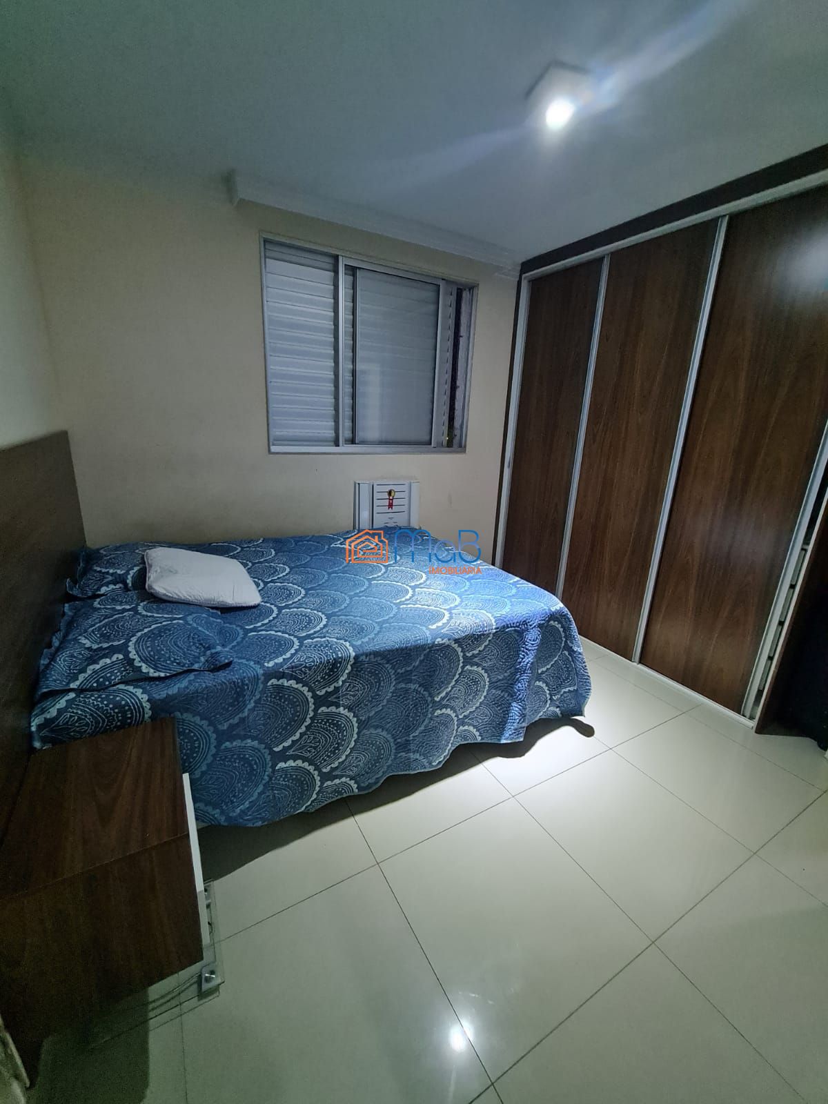 Apartamento 03 quartos com suíte e garagem.